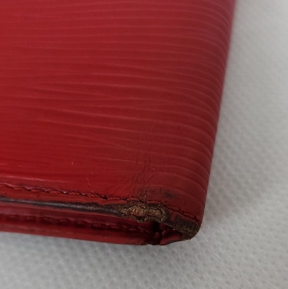 Louis Vuitton Red Epi Bi-fold Wallet - Picture 5 of 10